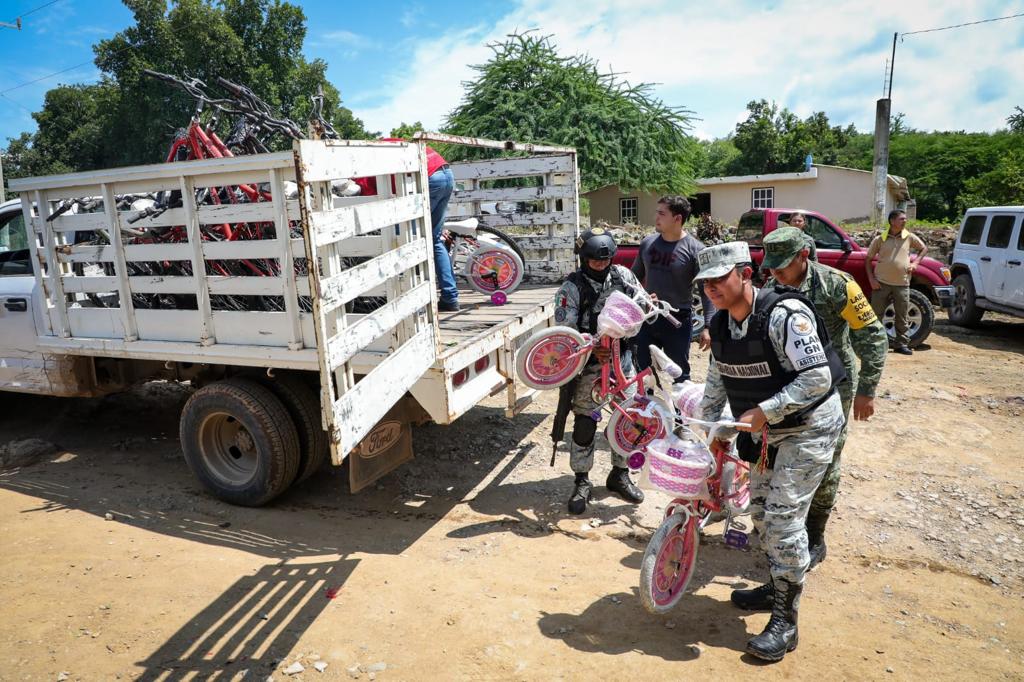 Entrega de apoyos en San José de las Delicias