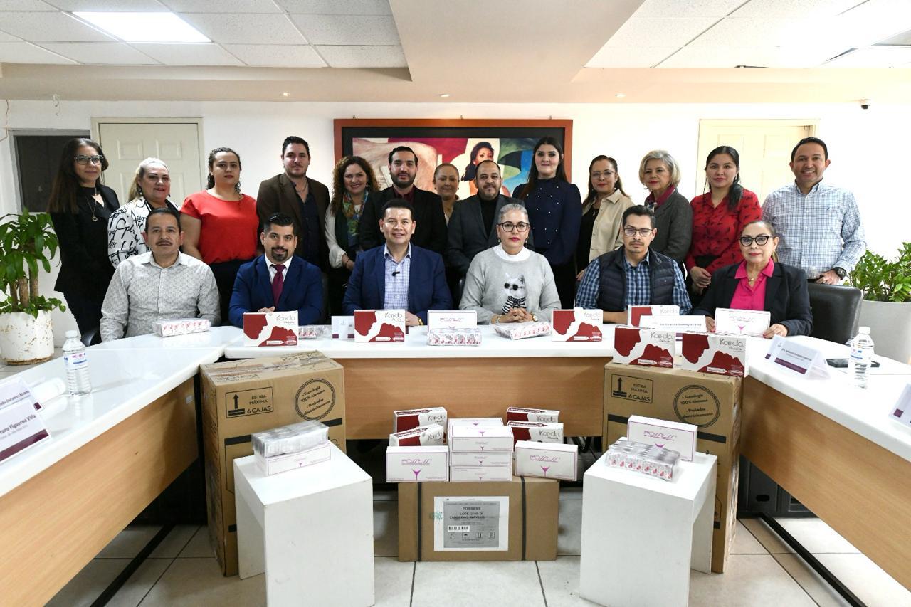 • Entregarán 200 mil preservativos a alumnas y alumnos en el marco del Día Internacional del Condón