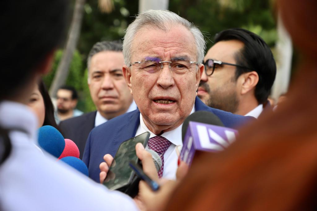 El mandatario estatal convocó a la comunidad universitaria a conducirse con prudencia