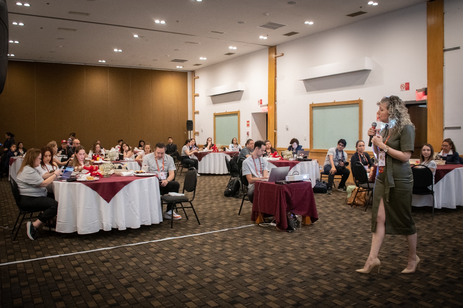 Prestigiosas marcas como AmasB, El Corte Inglés, Anfitriones, Viajes Palacio, American Express Global Business, entre otros, se desarrolló que este importante evento que se extenderá del 19 al 21 de febrero de 2024, marca la segunda edición de este importante evento en el Estado de Sinaloa.