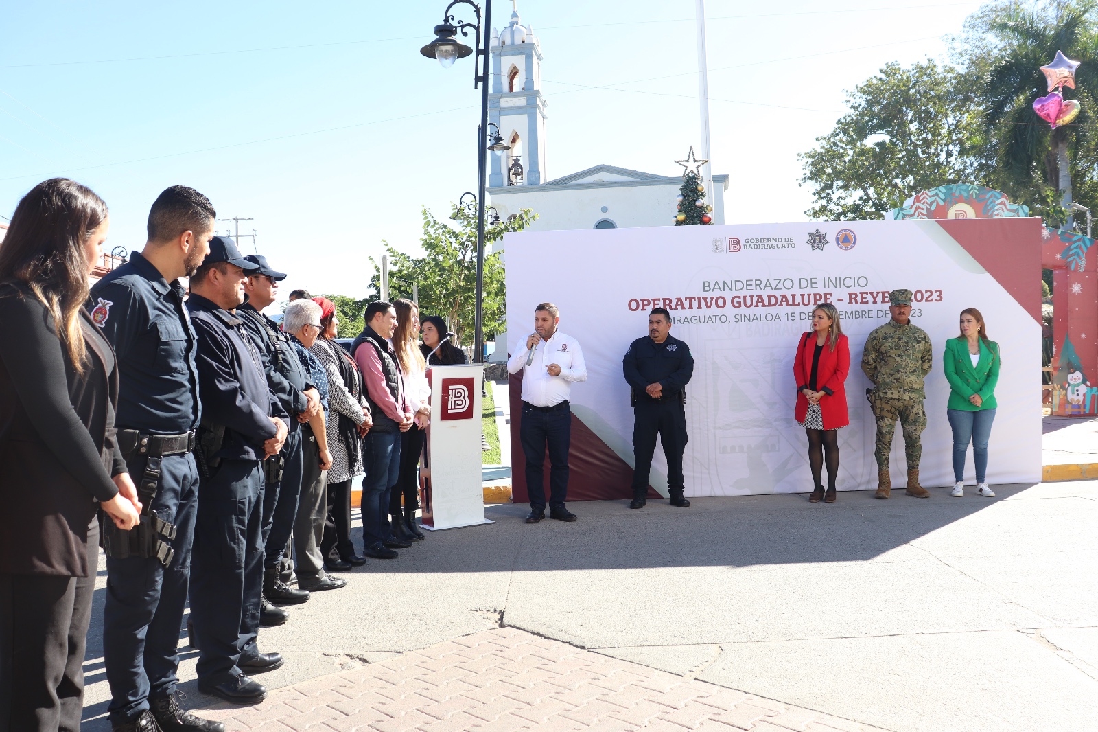 Serán decenas de elementos policiales los que participan en el despliegue por todo el municipio serrano, con la intención de que se culmine las festividades de la época con saldo blanco.