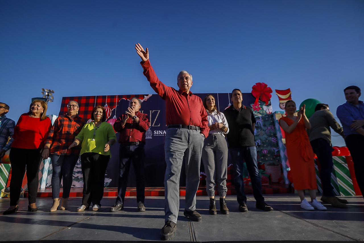 Durante la posada anual que organiza el Sistema DIF Estatal, el Gobernador recordó su infancia en esta comunidad.