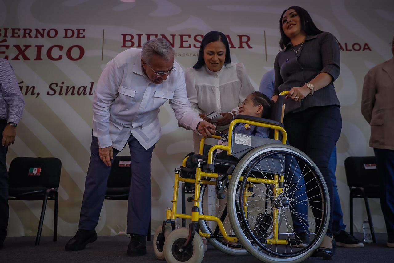 El gobernador Rubén Rocha Moya consideró que este centro se convertirá en el santuario humanista de Sinaloa, y único en su tipo, porque es el único de entre los 26 CRIT Teletón de México donde los niños recibirán terapias para discapacidades neuromusculares y autismo.