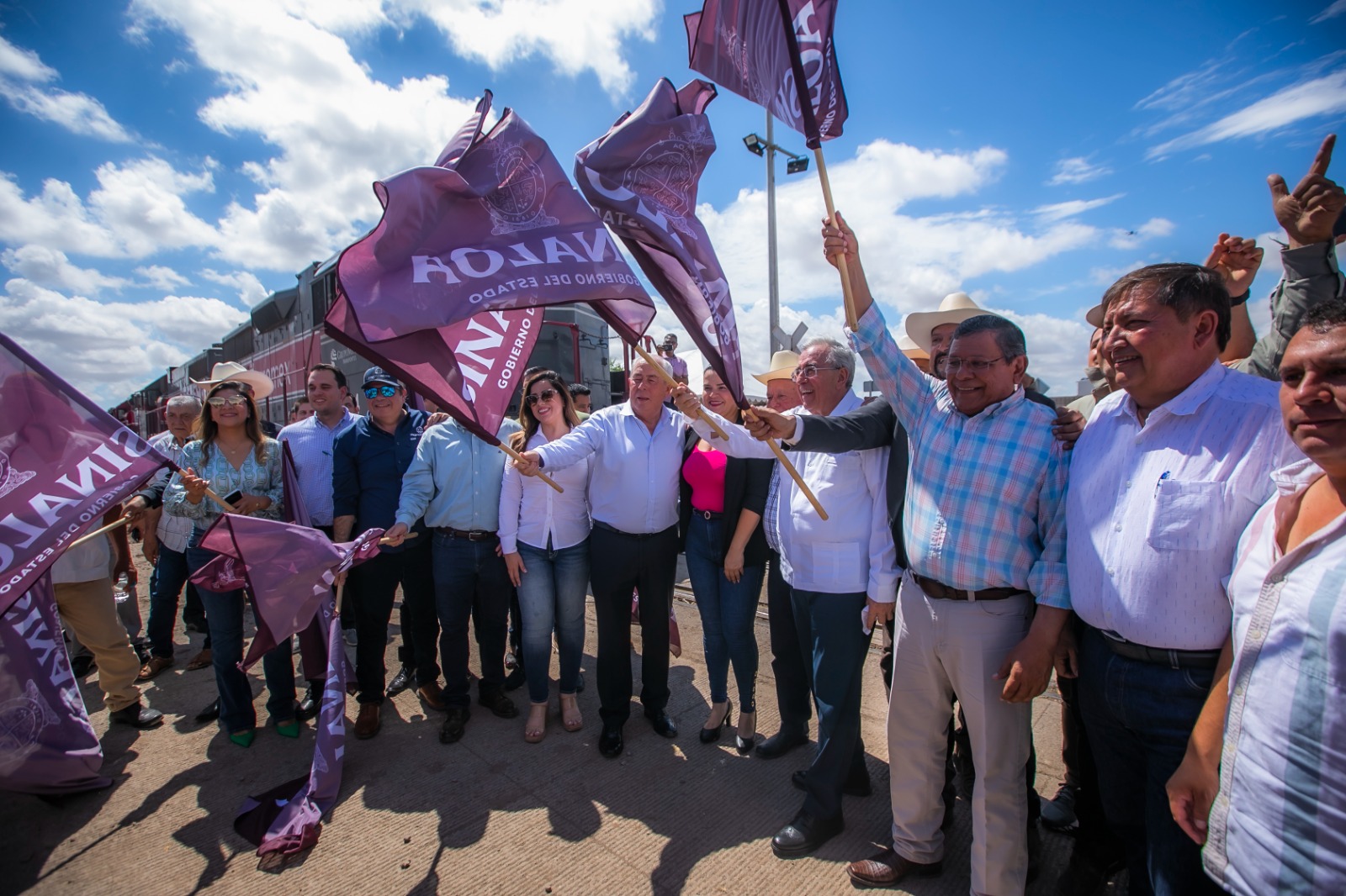 Es la primera vez que un gobierno estatal compra 500 mil toneladas a productores: Leonel Cota Montaño