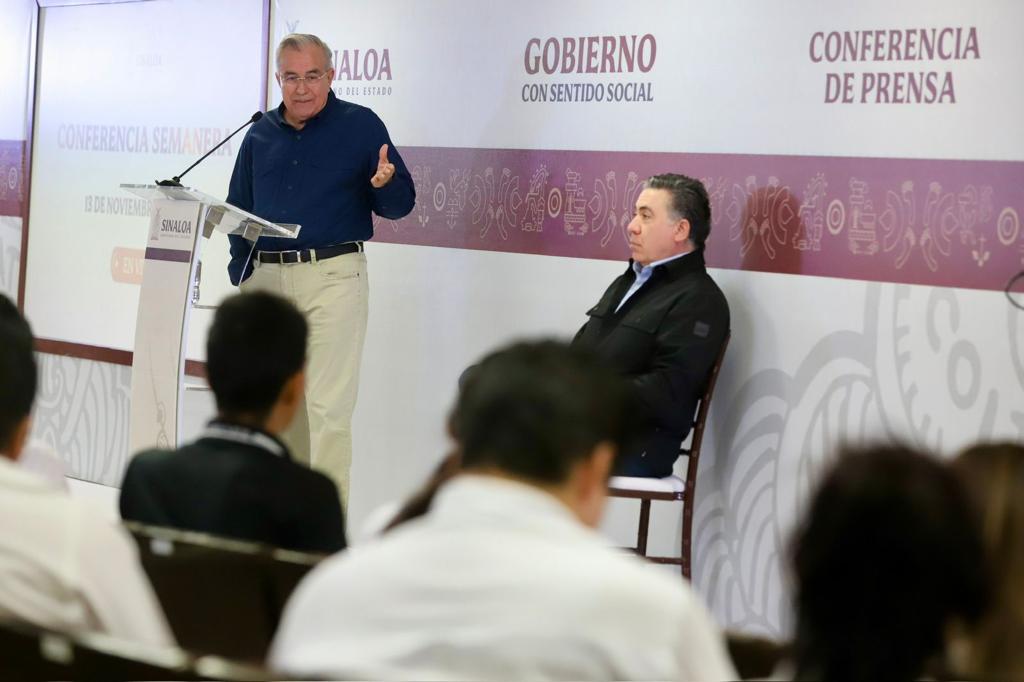 El gobernador Rocha añadió además que apoyará a la Universidad Autónoma de Sinaloa si tiene problemas para cerrar el año