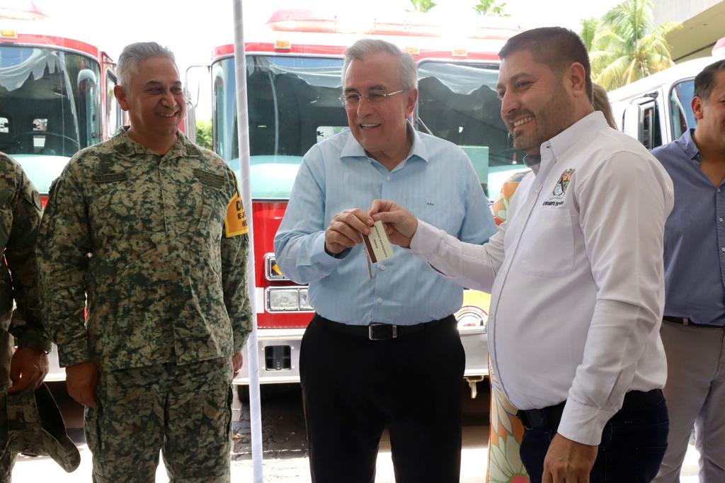 Rocha con el Alcalde de Badiraguato