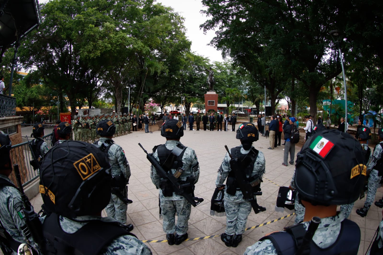 El acto conmemorativo se llevó a cabo en la explanada de Palacio de Gobierno