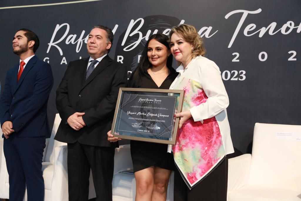 Inzunza Cázarez exhortó a los jóvenes a atender sus inquietudes de una manera sana y propositiva, que genere resultados positivos para la ciudadanía en general y cuyo aporte, signifique un avance para la comunidad en la que viven, a través de mejoras en su entorno.